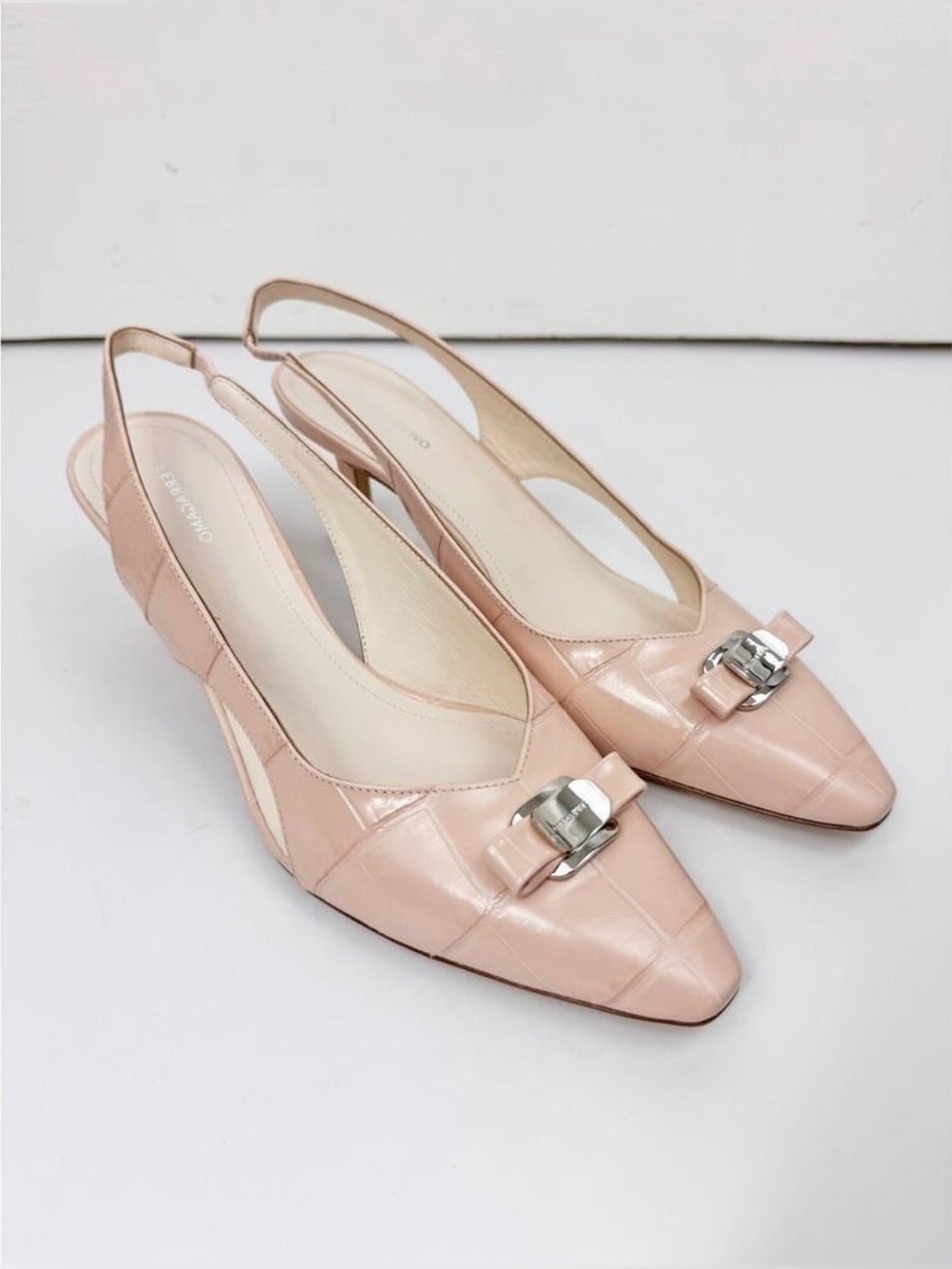 NEW Ferragamo Zarula 55 Slingback Pumps in Pink For Women's Size 7.5